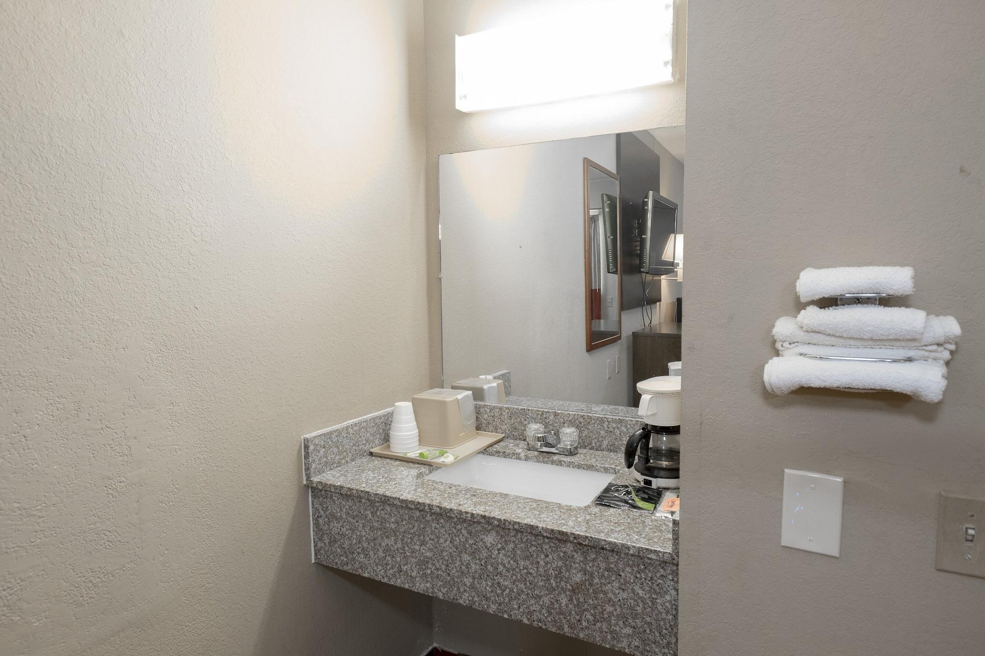 Red Roof Inn Jackson Downtown - Fairgrounds Εξωτερικό φωτογραφία